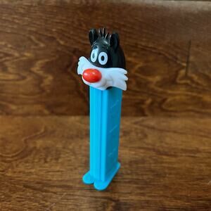 LOONEY TUNES Vintage Sylvester Pez Candy Dispenser
